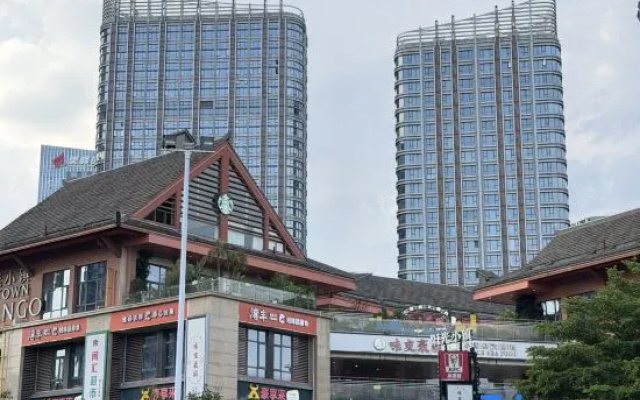 Carry Space E-sports Apartment (Xiamen Sunshine Town) — 2-star hotel in Xiamen