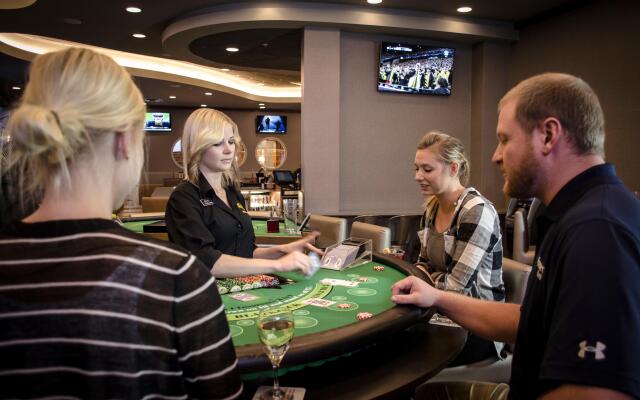 Holiday Inn Fargo by IHG