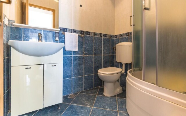 Beautiful Home in Makarska With Wifi and 1 Bedrooms