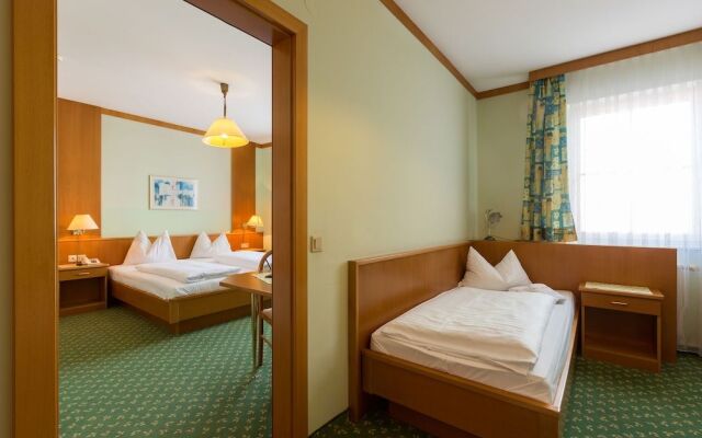 Thermenhotel Kurz