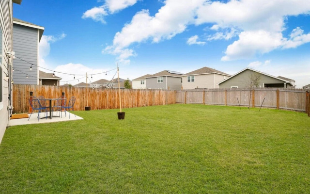 Rare Find Sleeps 13 Family Fun