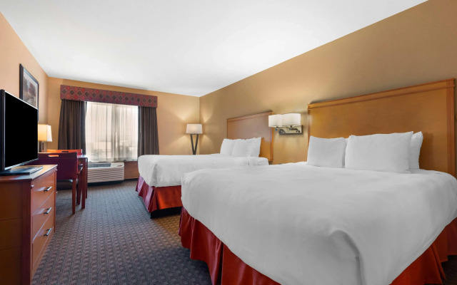 Best Western Plus Olympic Inn