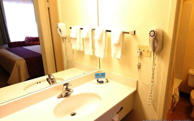 Red Roof Inn Cedar Rapids