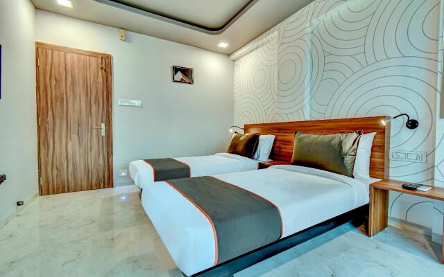 Collection O 42665 Manomay Homes
