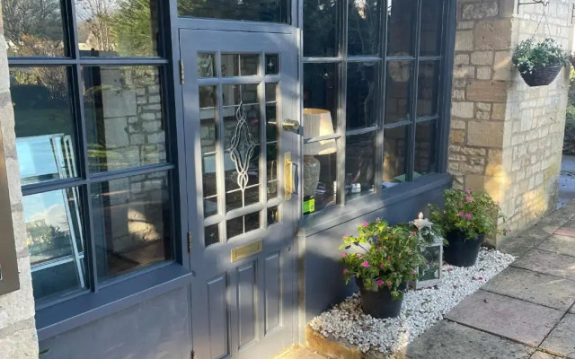 Burford Lodge Hotel