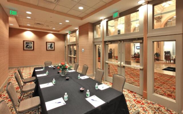 Holiday Inn Express Baltimore-Downtown