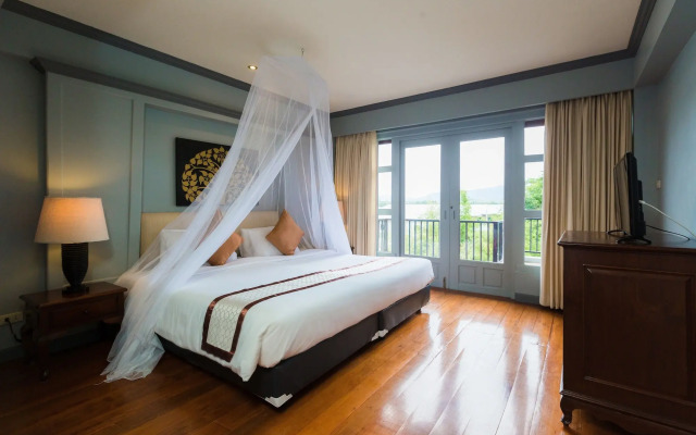 Ma Doo Bua Phuket (มาดูบัวภูเก็ต)