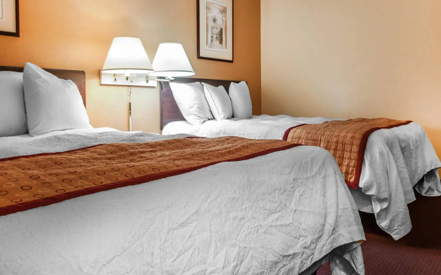 Rodeway Inn Farmington