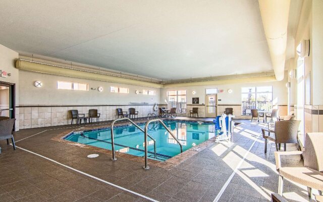 Mainstay Suites