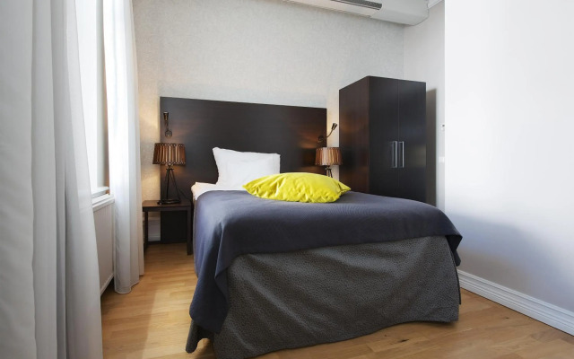 Home Hotel Plaza