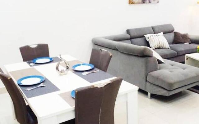 Superb Apartment With Jacuzzi No019