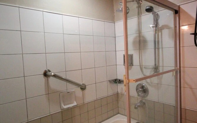 Corporate Executive Orient Suites