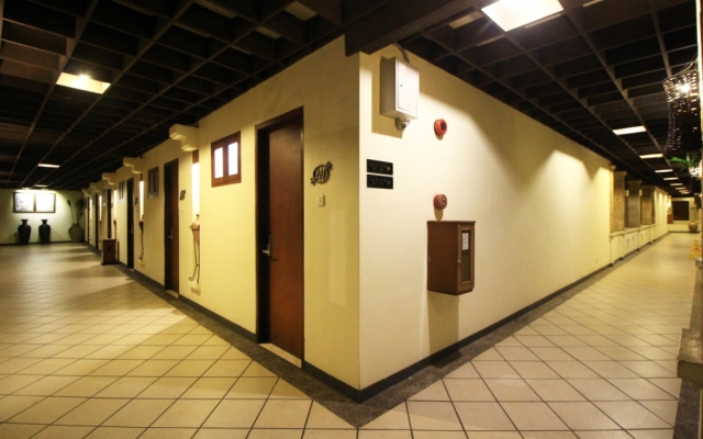 Lotus Garden Hotel