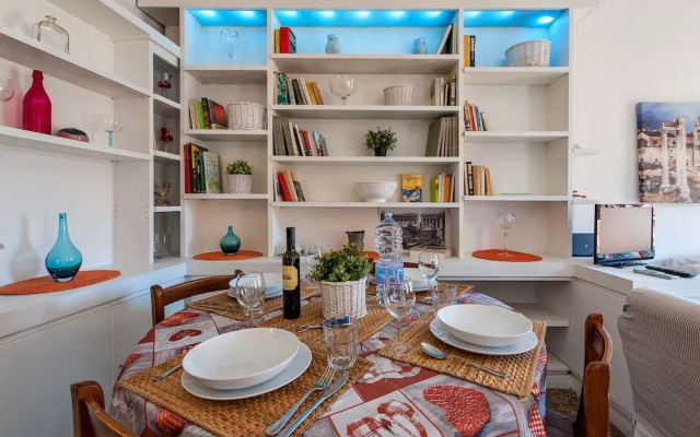 Spanish Steps Apartment