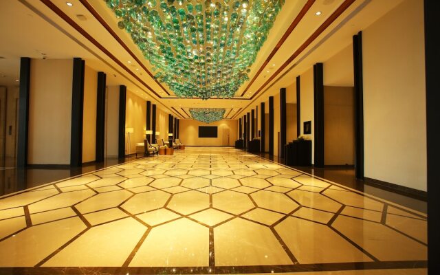 Hilton New Delhi Noida Mayur V