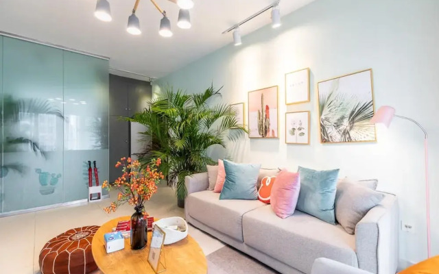 Locals Boutique Apartment Huafa Plaza 32