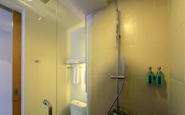 THE 1O1 Bogor Suryakancana