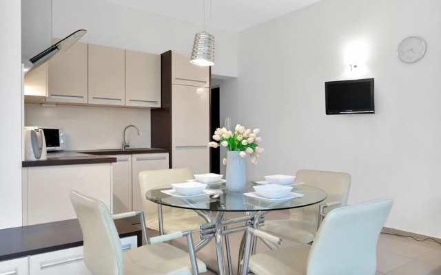 Apartments Lesna 17 by Renters