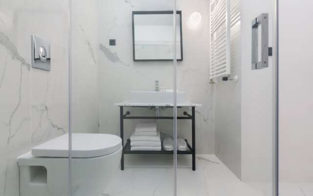 Bumblebee Luxury Apartments