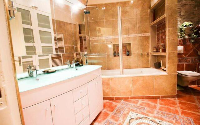 Grand appartement pour 4 personnes/ Cours Lieutaud