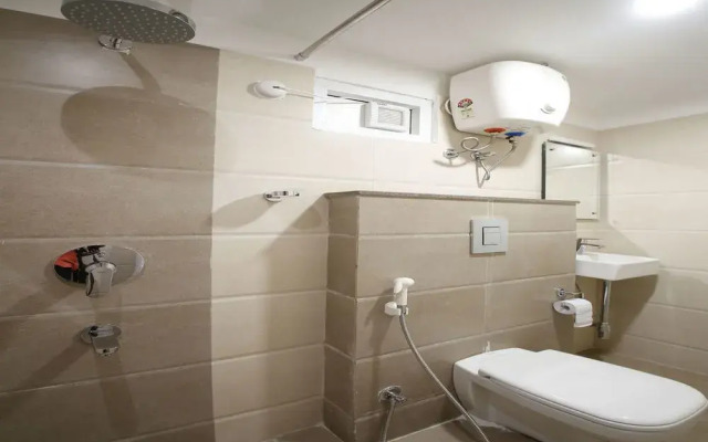 OYO 11411 D Suites