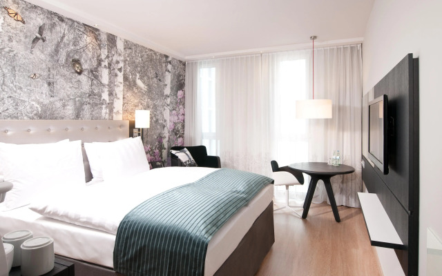 Premier Inn Berlin Alexanderplatz Hotel