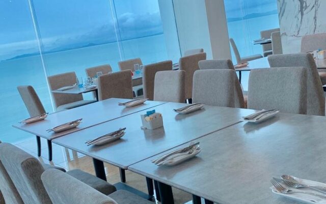 Hompton by the Beach Penang