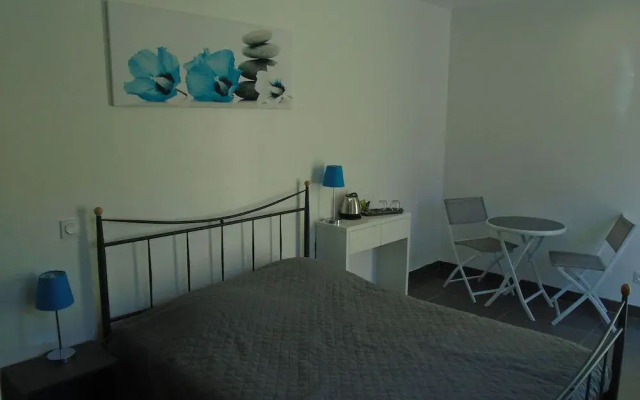 Chambre D Hotes Les Trois Chemins