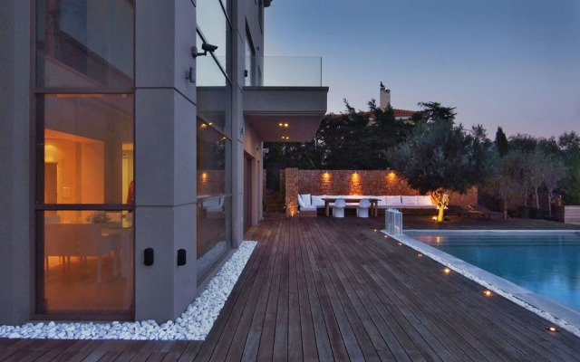Seaview Peninsula Villa