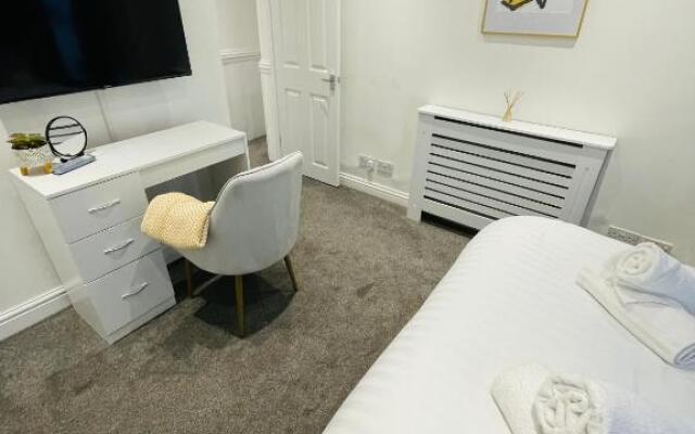 Ivy Apartments by CityNest