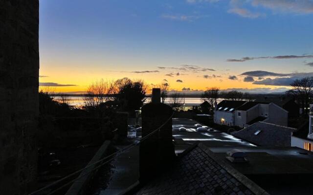Montrose 2 Bedroom Flat Golf, Hike, castling& more