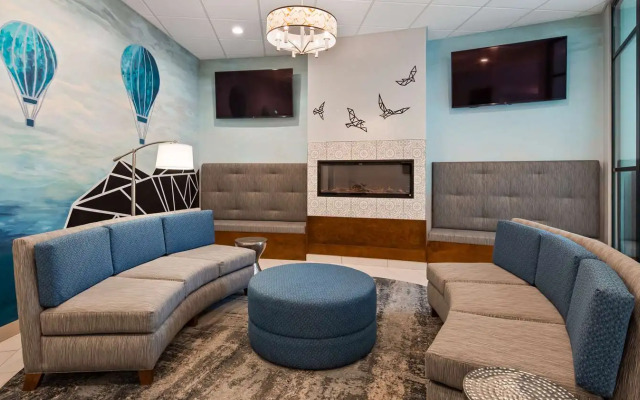 Plaza Hotel and Suites