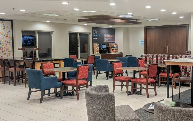 Holiday Inn Express New Haven by IHG