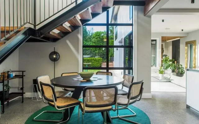 Timeless Executive Family Home - Spa