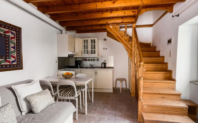 Traditional Rustic Maisonette By Konnect