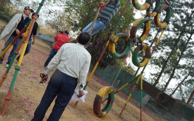 Surjivan Resort