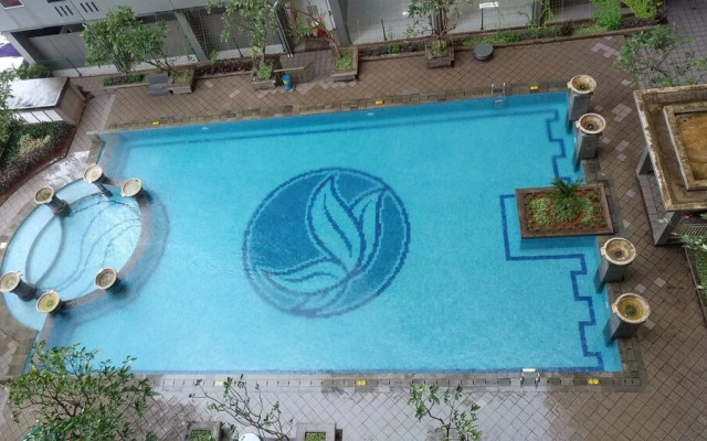 Cozy Green Pramuka Apartment