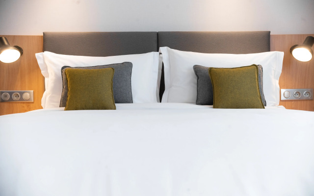 Holiday Inn Paris CDG Airport by IHG