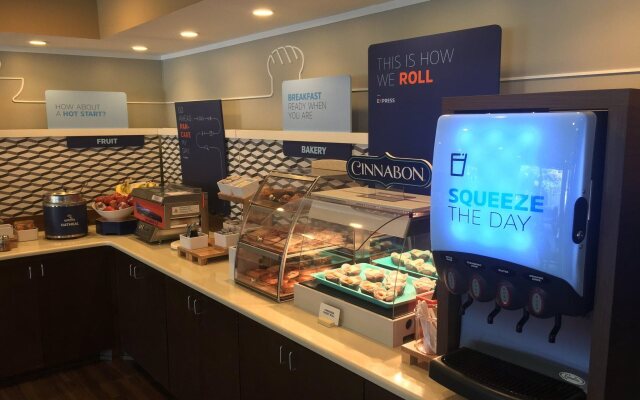 Holiday Inn Express Defuniak Springs by IHG