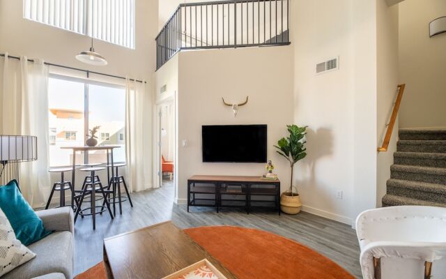 Tempe Luxury Apartments by WanderJaunt