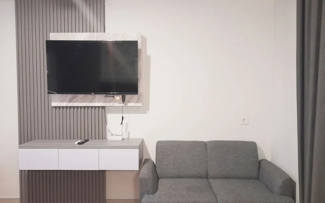 Modern Classic Studio At Mataram City Apartment