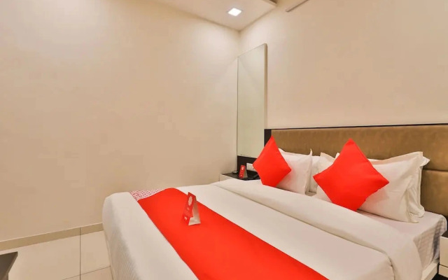 Hotel Raadhe By OYO Rooms