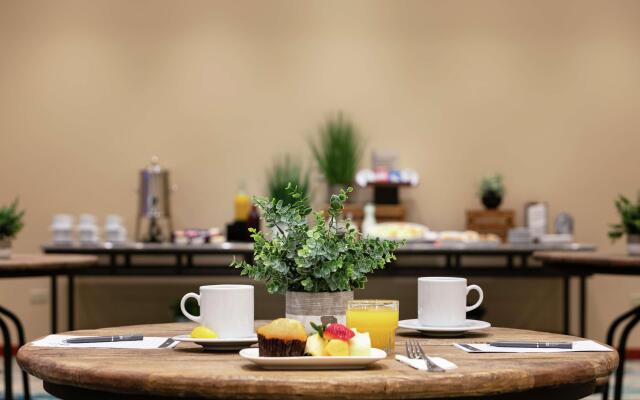 Embassy Suites by Hilton San Juan Hotel & Casino