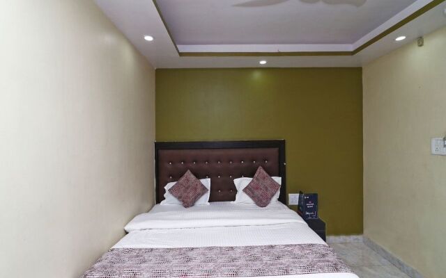OYO 15169 Hotel Rk Inn