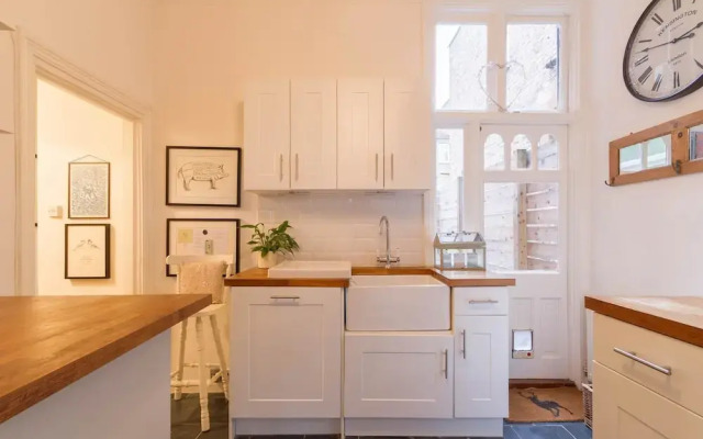 NEW Bright 2BD Flat in the Heart Alexandra Palace