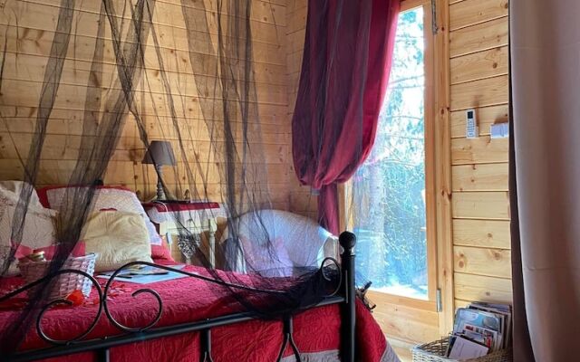La cabane Romantique et sa balneotherapie