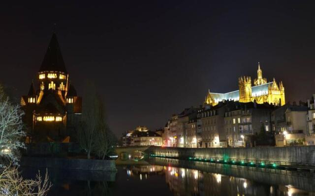 Charmant Studio au coeur de Metz (unenuitametz)