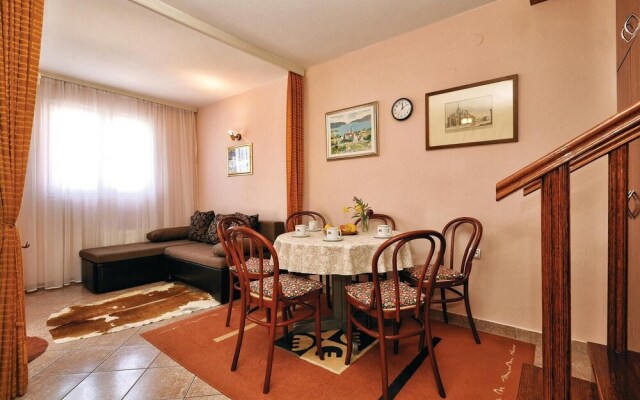 Awesome Home in Privlaka With Wifi and 2 Bedrooms