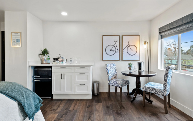 Bespoke Inn Flagstaff