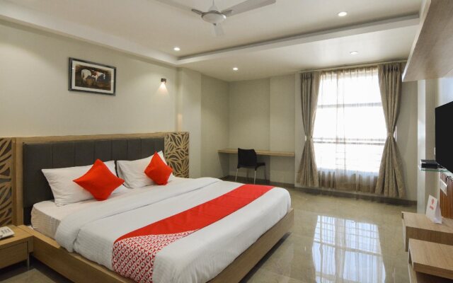 Hotel Season Choice By OYO Rooms